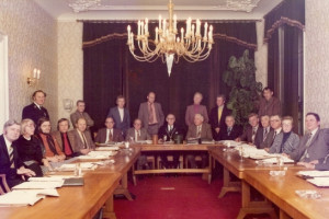 De gemeenteraad van Achtkarspelen in de periode 1974 – 1978.