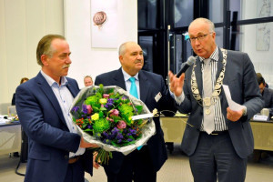 Sjon Stellinga geïnstalleerd als PvdA-wethouder